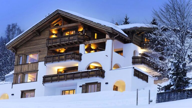 The Ultimate Guide to Catered Ski Chalets for an Unforgettable Ski Holiday